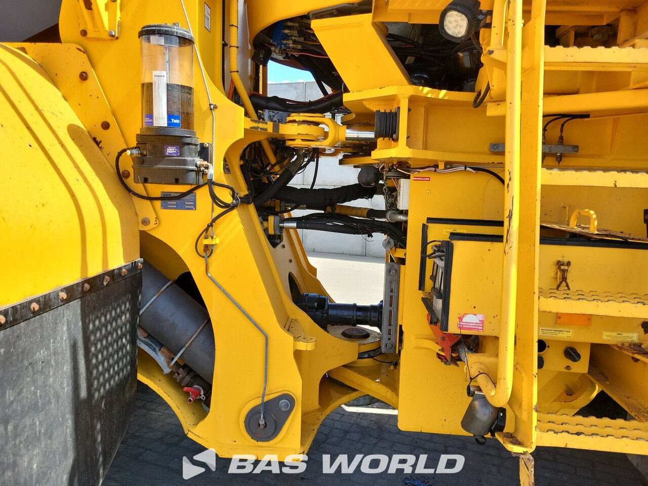 Other : Volvo L350 F جرافات ذات عجلات