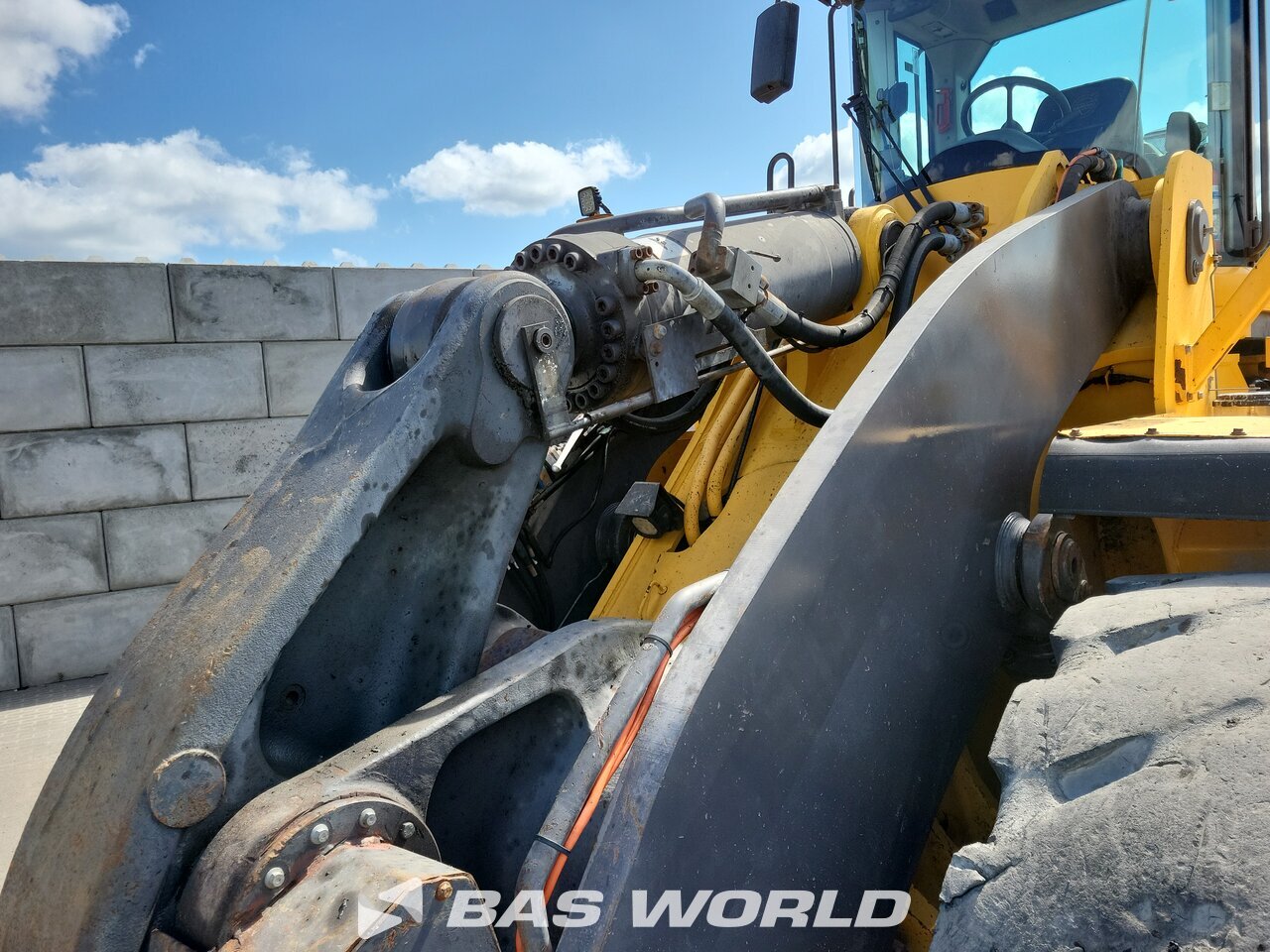 Other : Volvo L350 F جرافات ذات عجلات