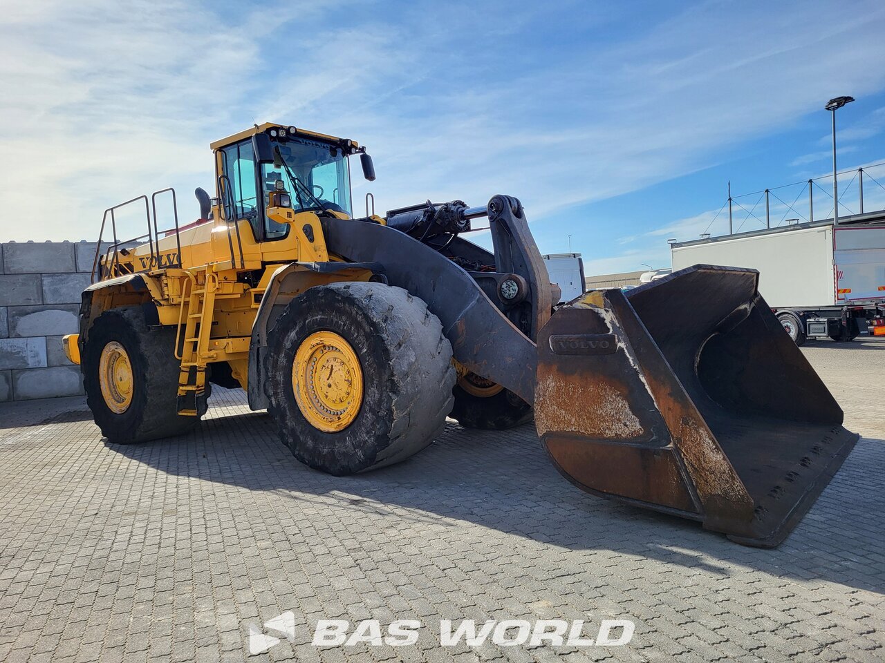 Other : Volvo L350 F جرافات ذات عجلات