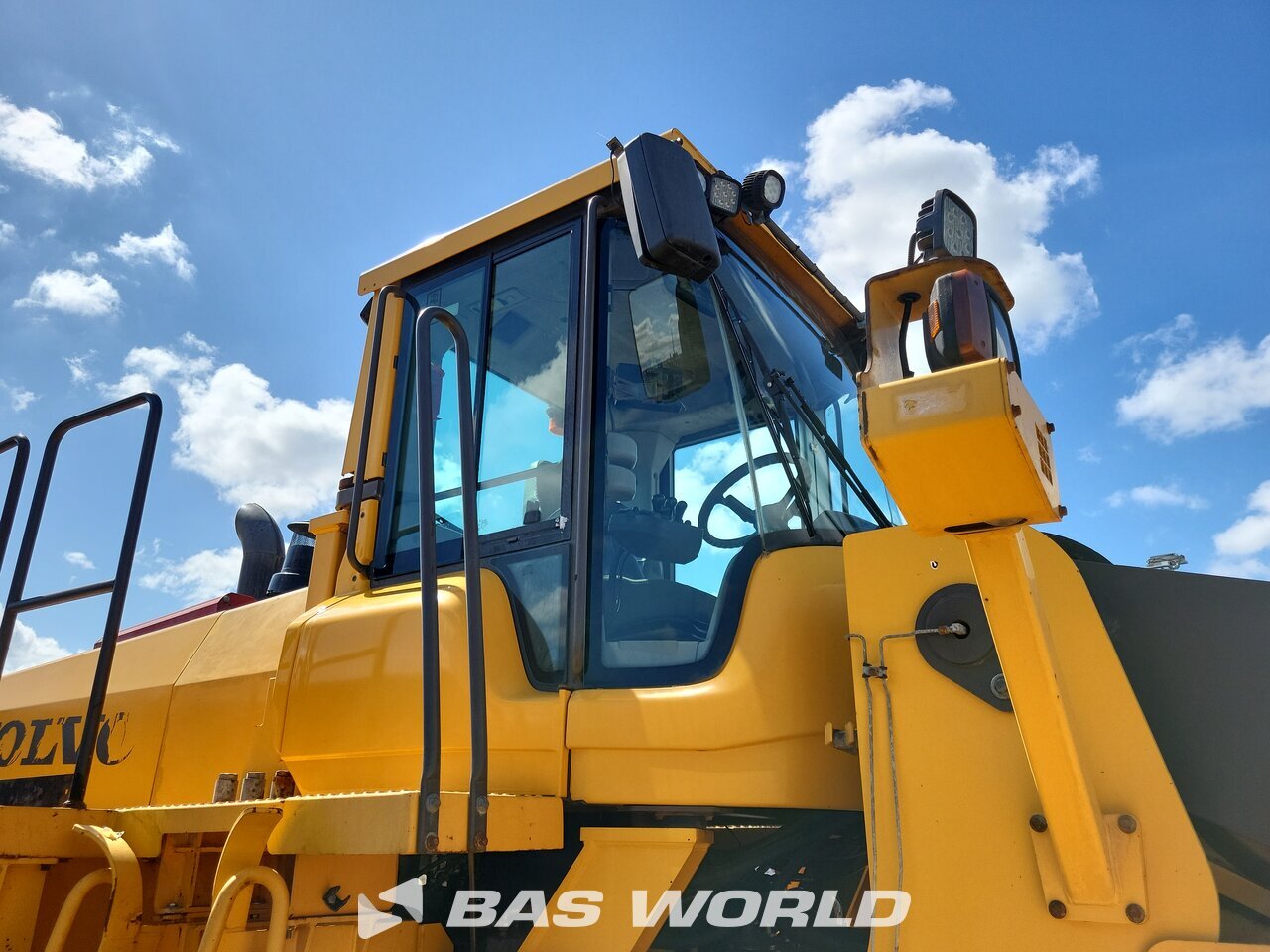 Other : Volvo L350 F جرافات ذات عجلات