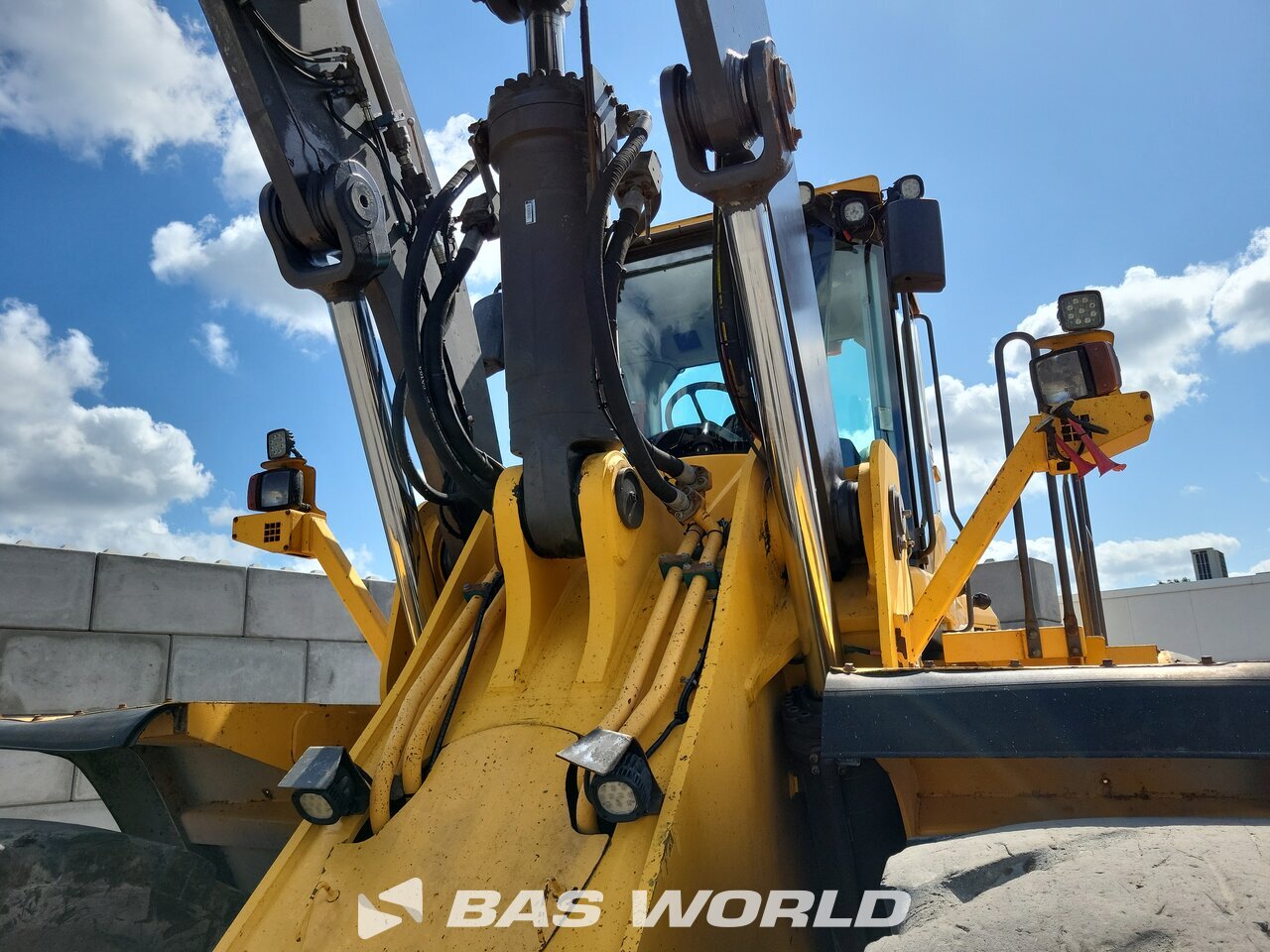 Other : Volvo L350 F جرافات ذات عجلات