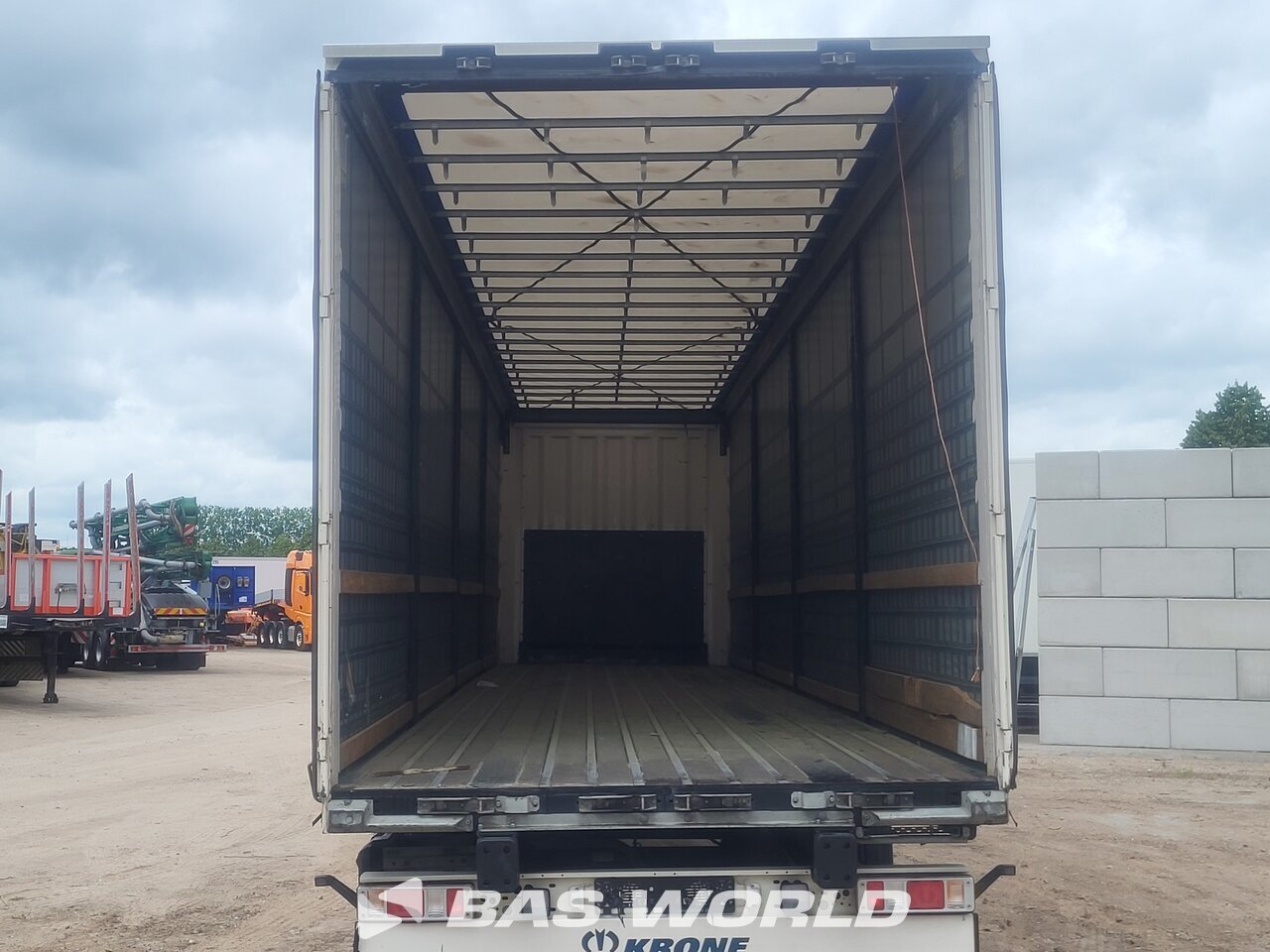 Other : Krone Curtainside semi-trailer