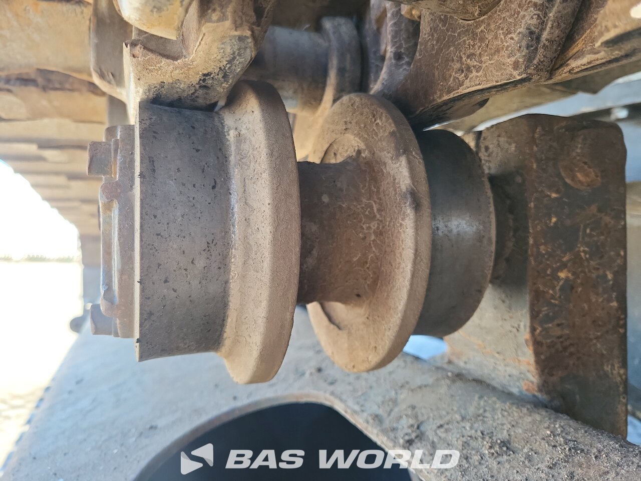 Other : Volvo EC220 E L Pelle sur chenilles