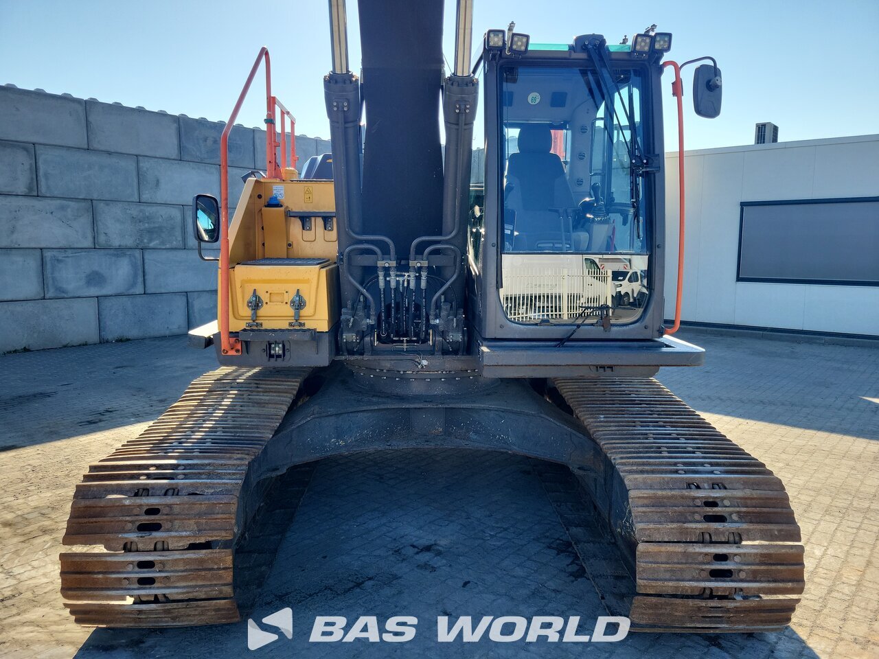 Other : Volvo EC220 E L Pelle sur chenilles