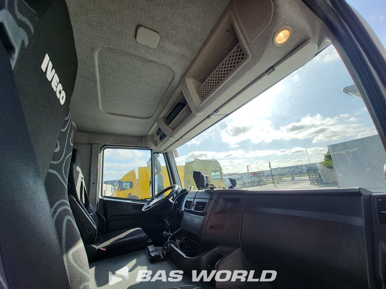 Other : Iveco Stralis 360 6X2 Gromy Camion plateaux
