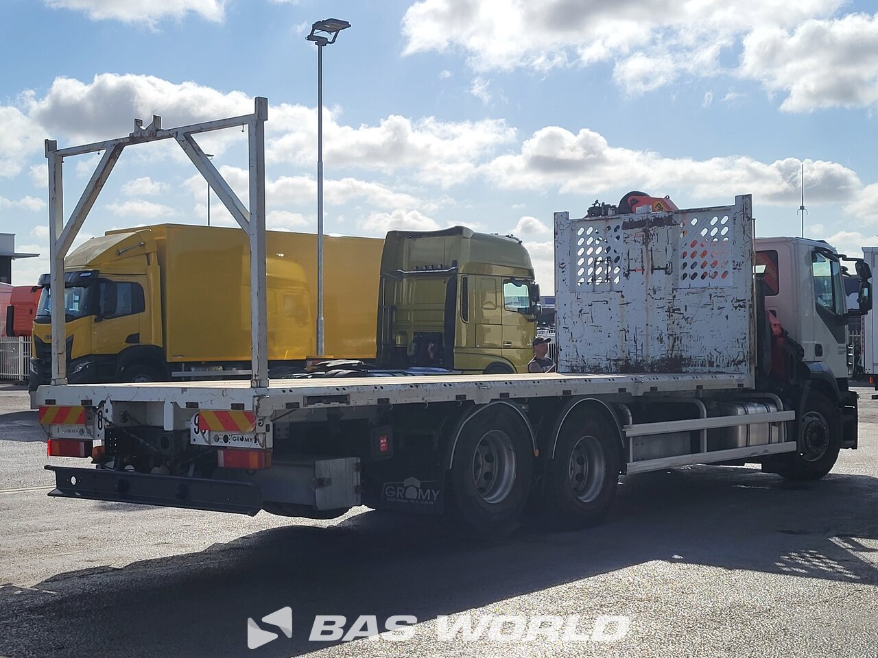 Other : Iveco Stralis 360 6X2 Gromy Camion plateaux