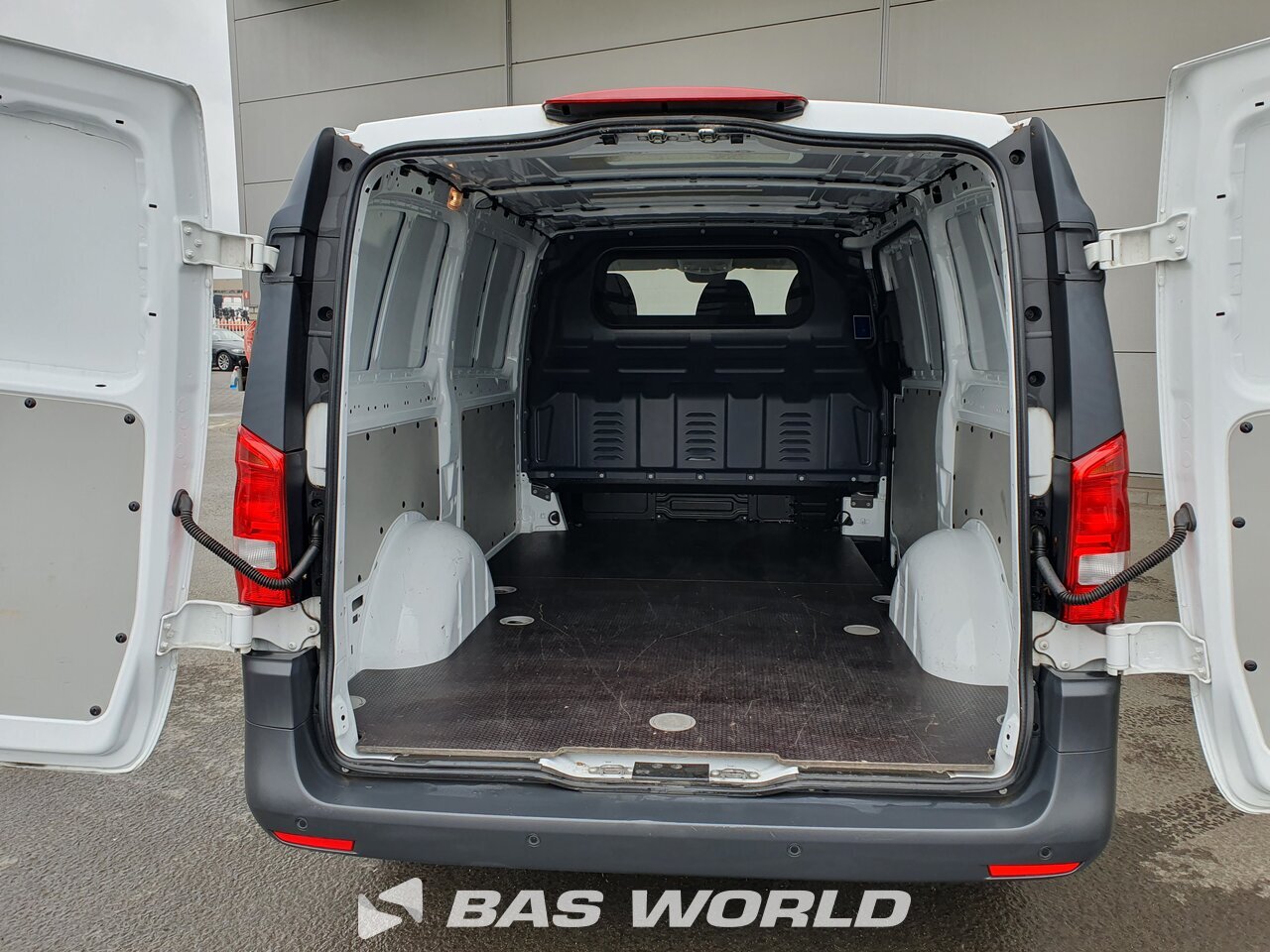 Other : Mercedes Vito 110 Fourgons utilitaires