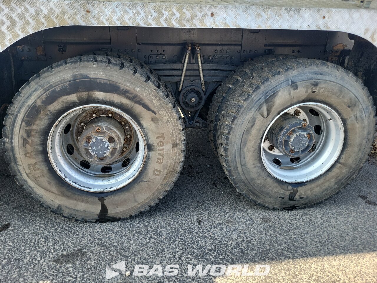 Other : Renault Kerax 430 8X4 Bennes Manjot Camion Benne