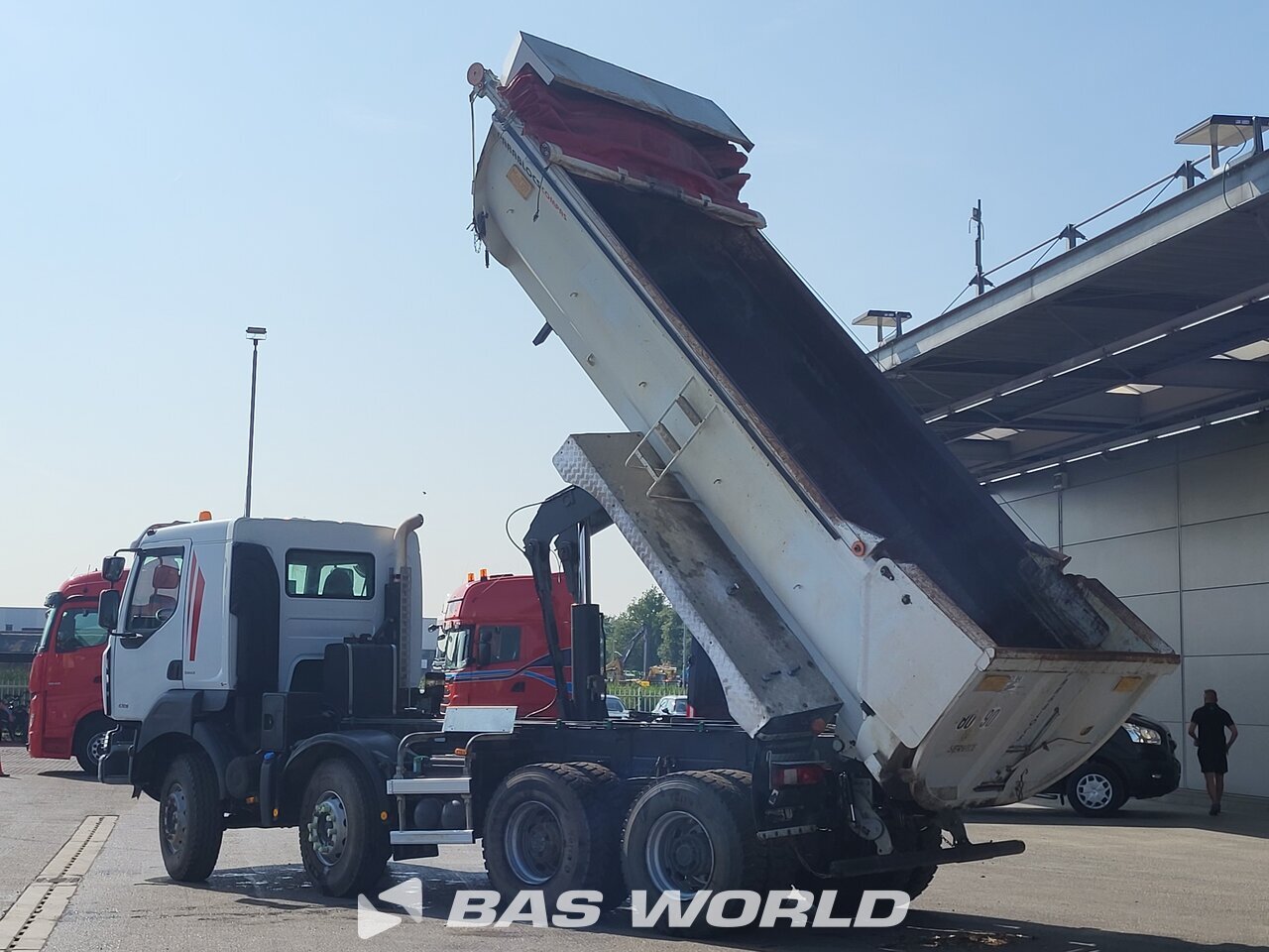 Other : Renault Kerax 430 8X4 Bennes Manjot Camion Benne
