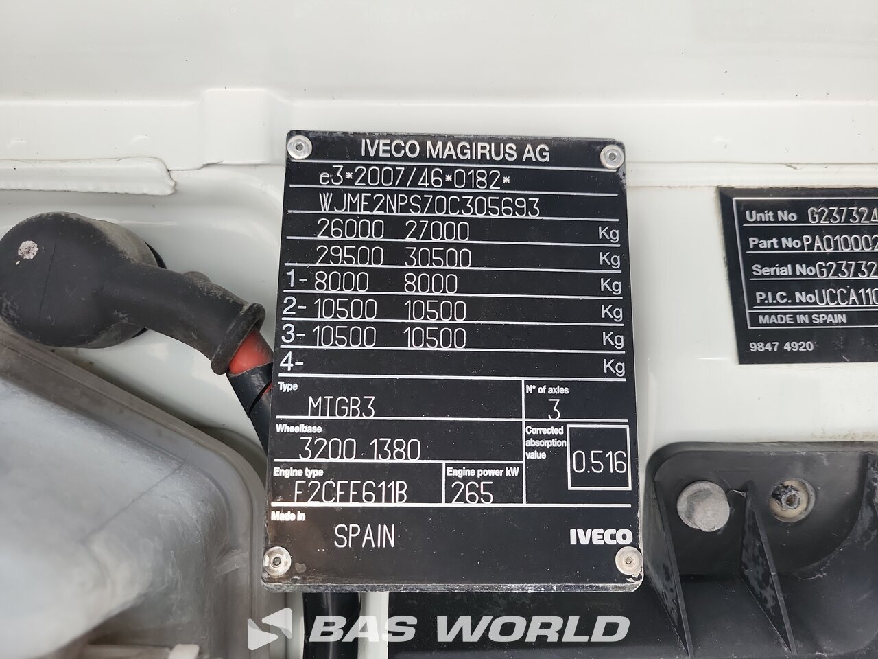 Other : Iveco Trakker 360 6X4 Vincent Camion Benne