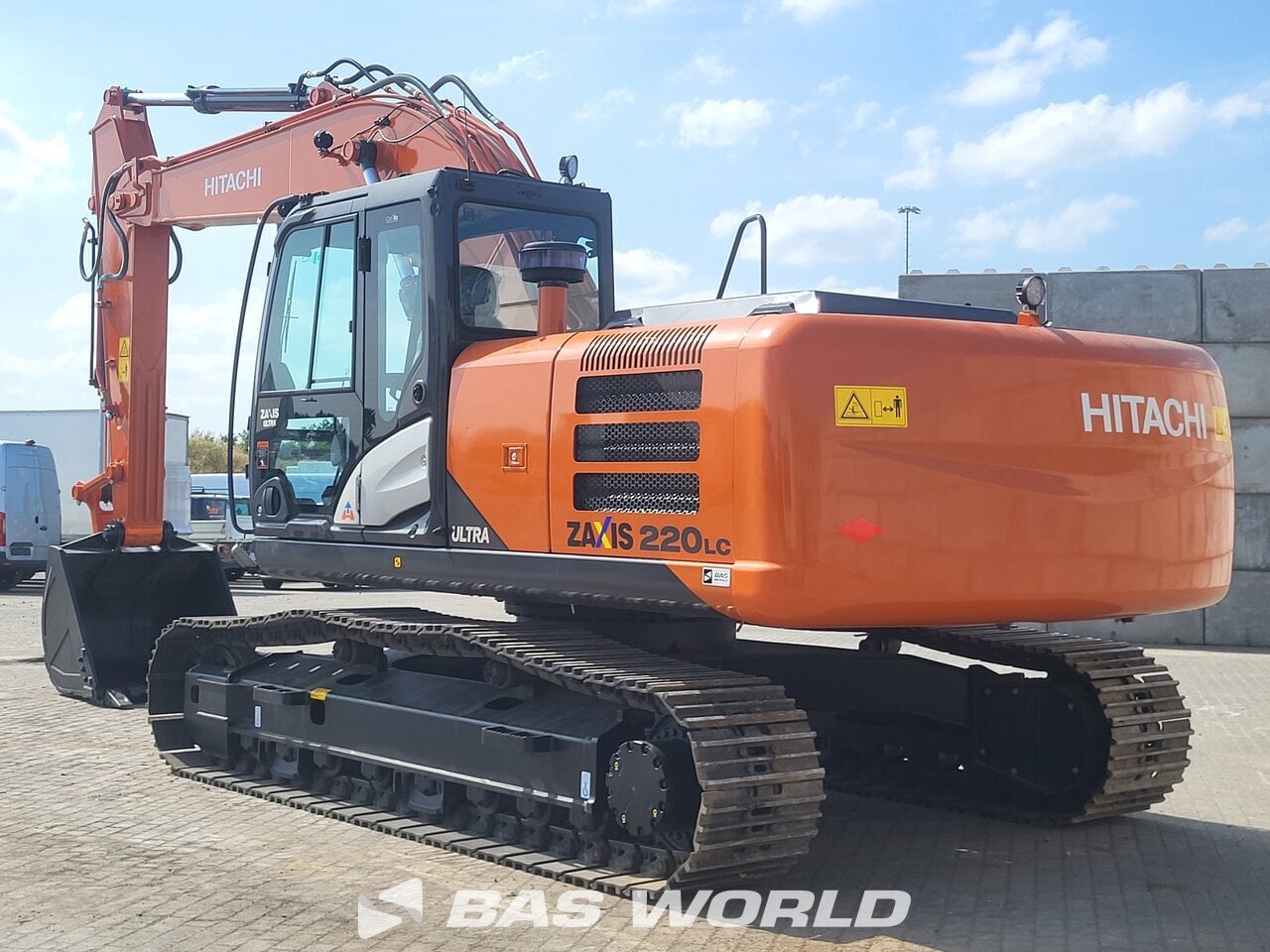 Hitachi ZX220 LC-5G Crawler excavators - BAS World