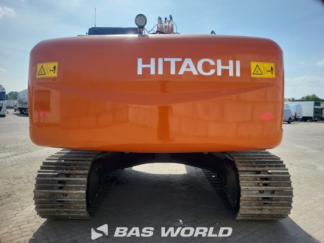 Hitachi ZX220 LC-5G Crawler excavators - BAS World