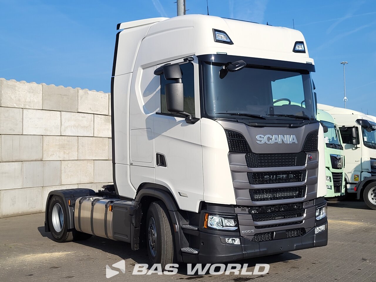 Front right : Scania S500 4X2 Tracteur routier