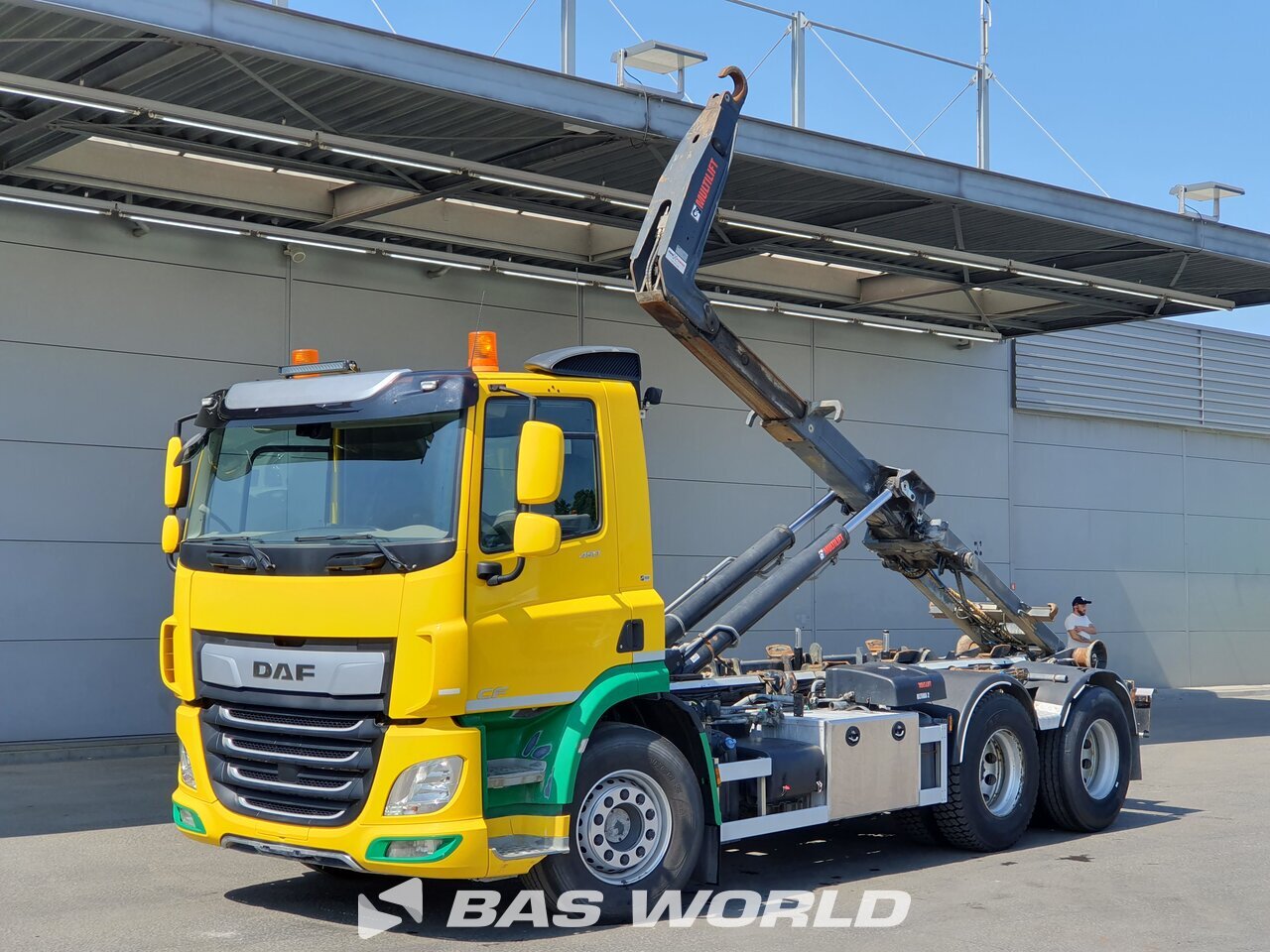 Front left : DAF CF 450 6X2 Hiab ULT20ZL53-P-0CF camion à bras