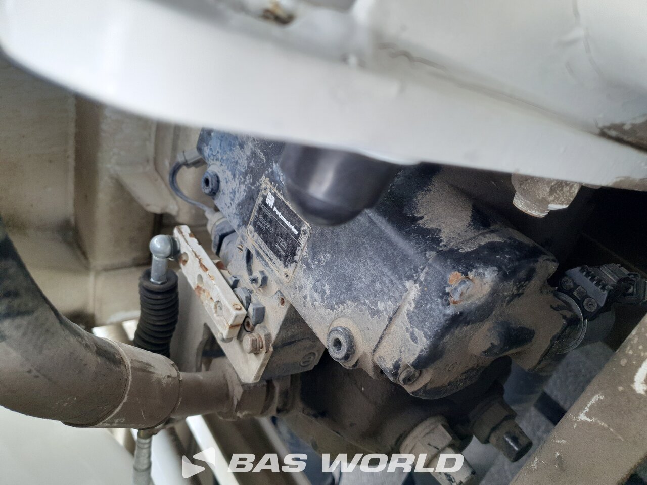 Other : MAN TGS 32.400 8X4 Intermix Camion malaxeur béton