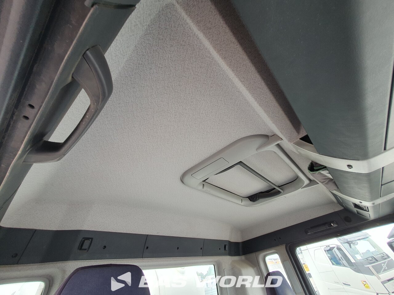 Other : MAN TGS 32.400 8X4 Intermix Camion malaxeur béton