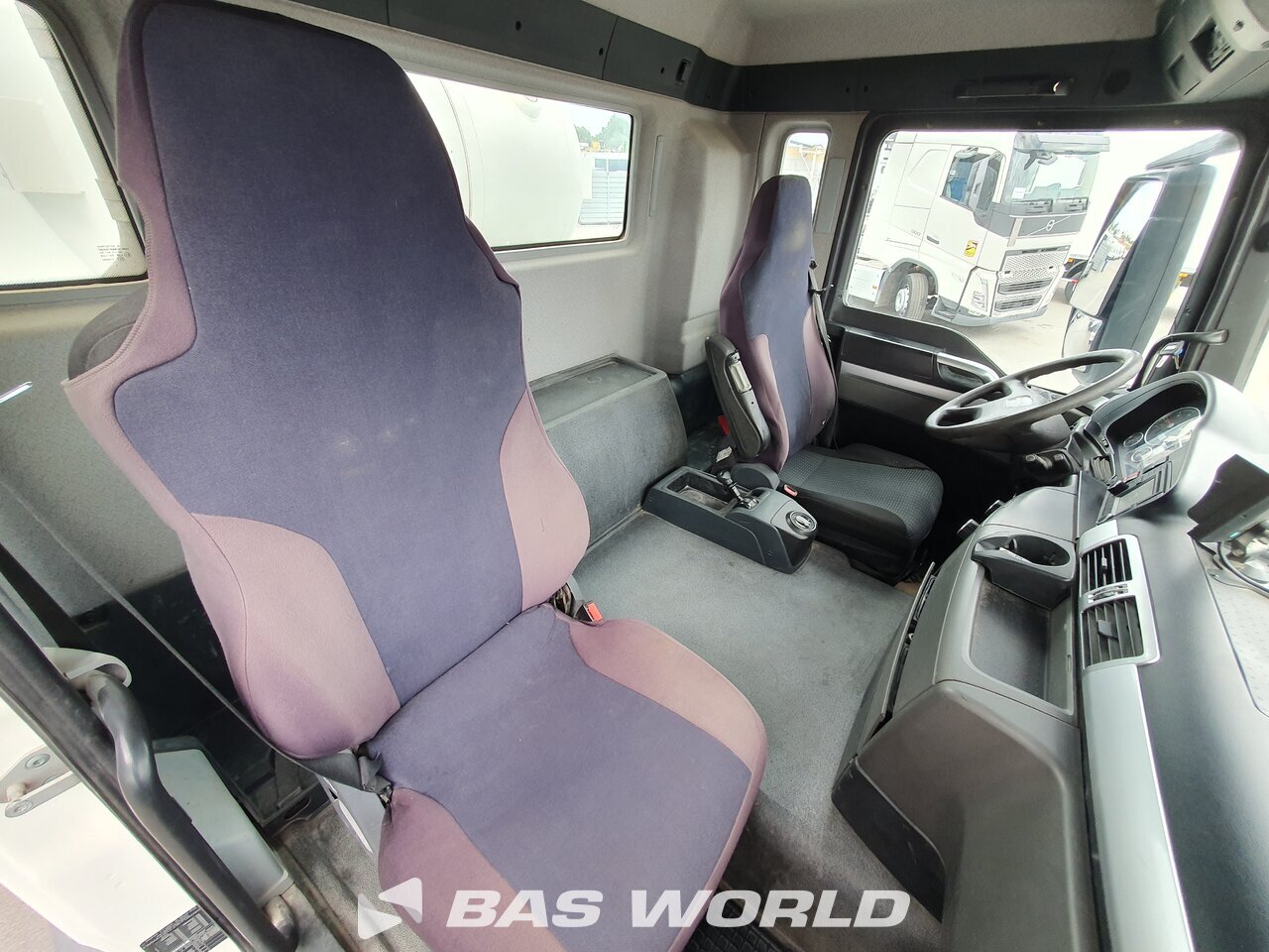 Other : MAN TGS 32.400 8X4 Intermix Camion malaxeur béton