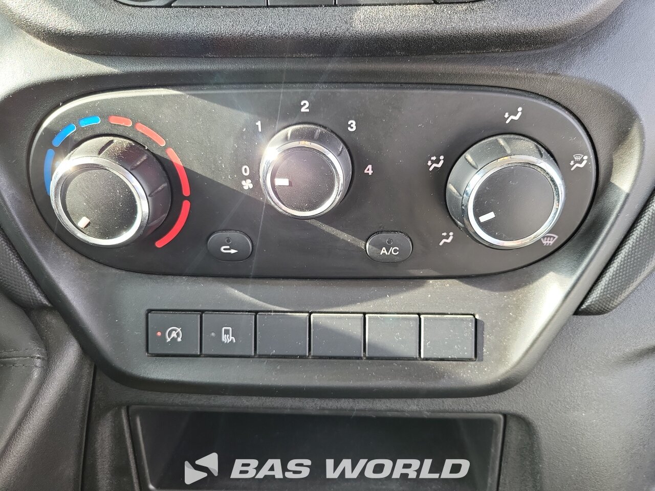 Other : Iveco Daily 35C14 Ouvert