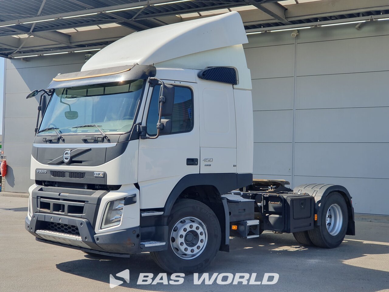 Front left : Volvo FMX 450 4X2 Tracteur routier