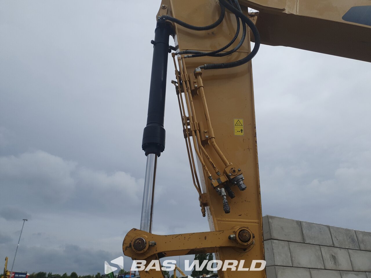 Other : Caterpillar 324 E LN Pelle sur chenilles