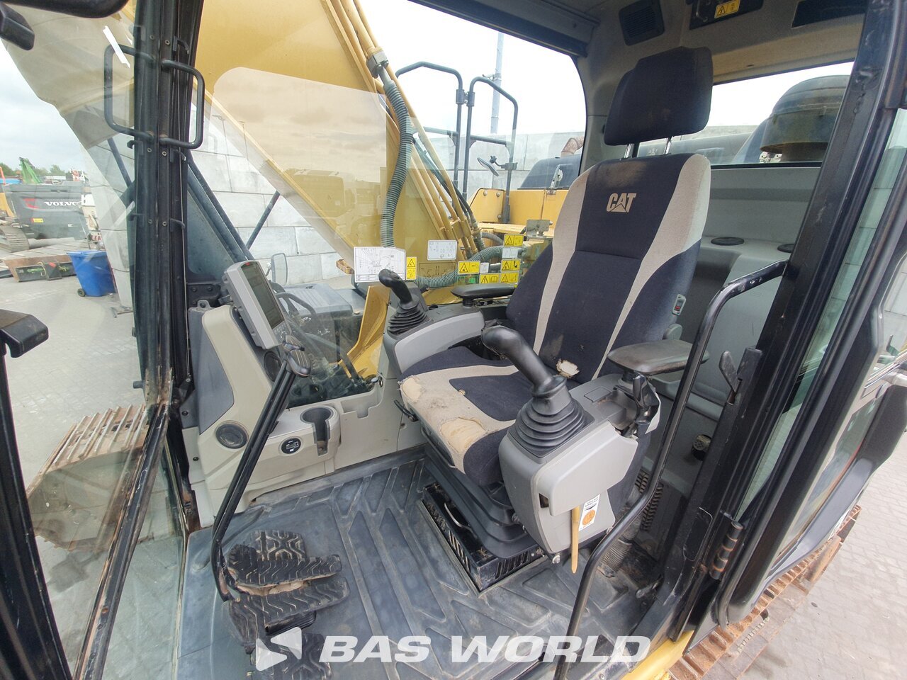 Other : Caterpillar 324 E LN Pelle sur chenilles