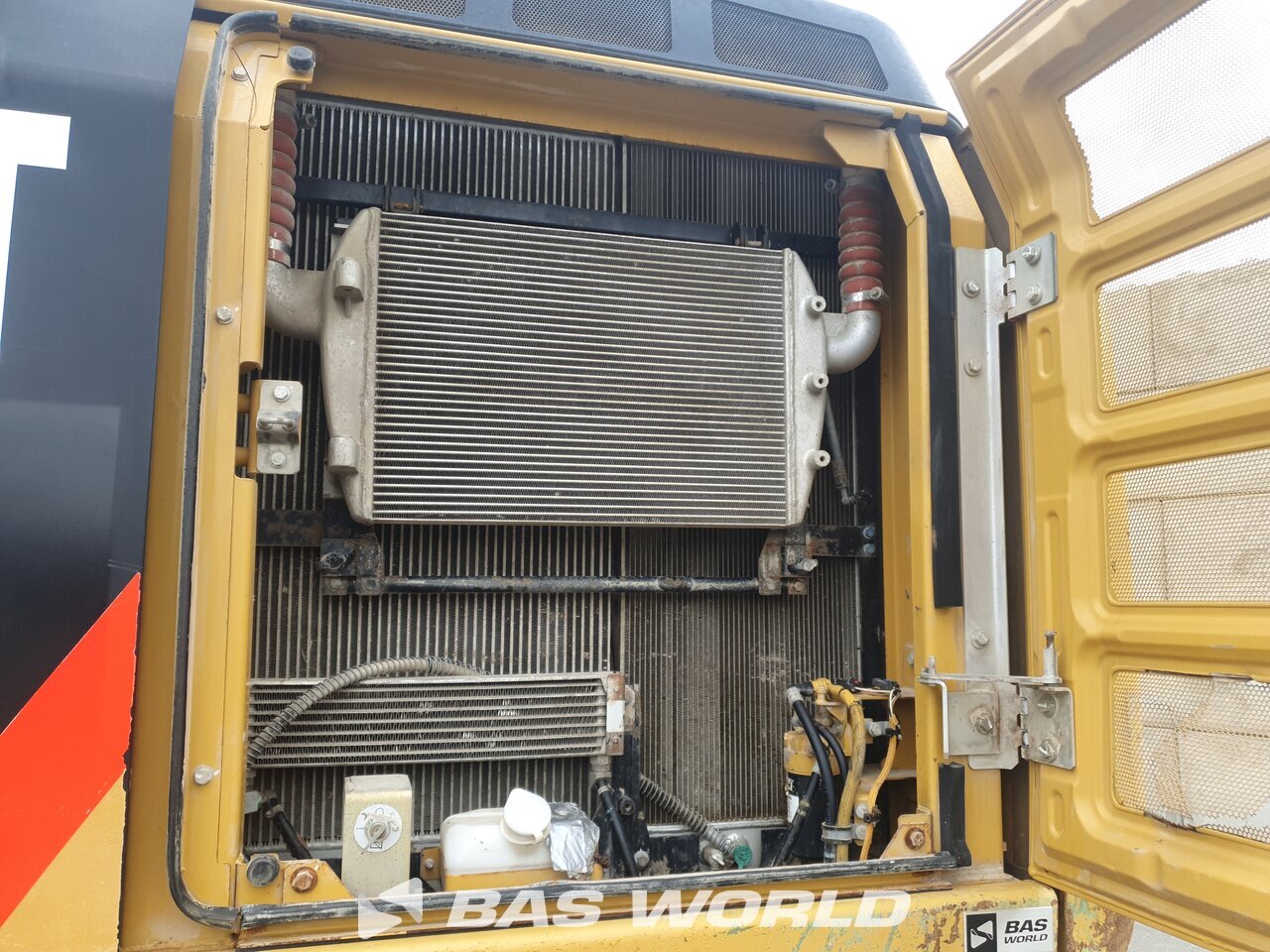 Other : Caterpillar 324 E LN Pelle sur chenilles