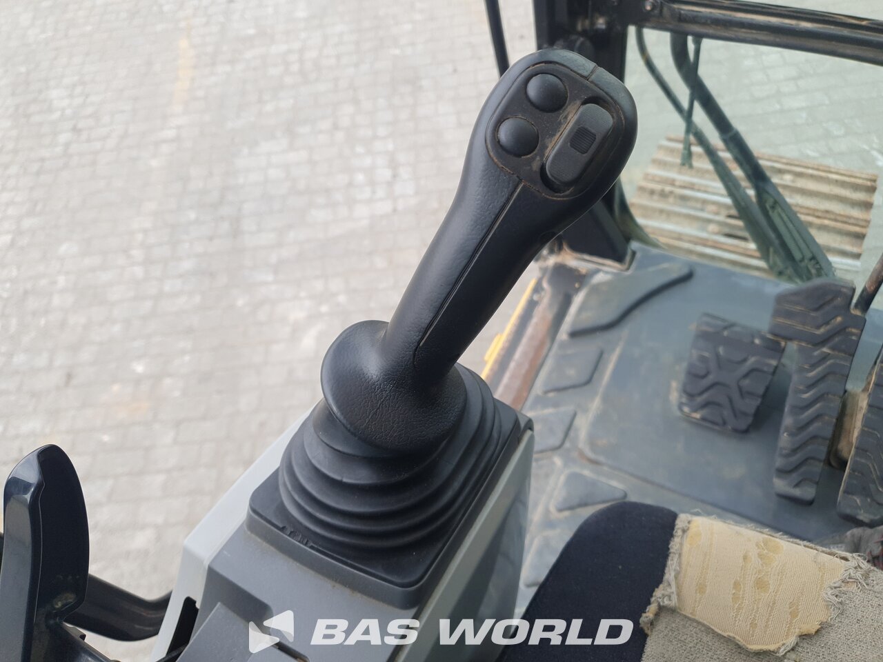Other : Caterpillar 324 E LN Pelle sur chenilles