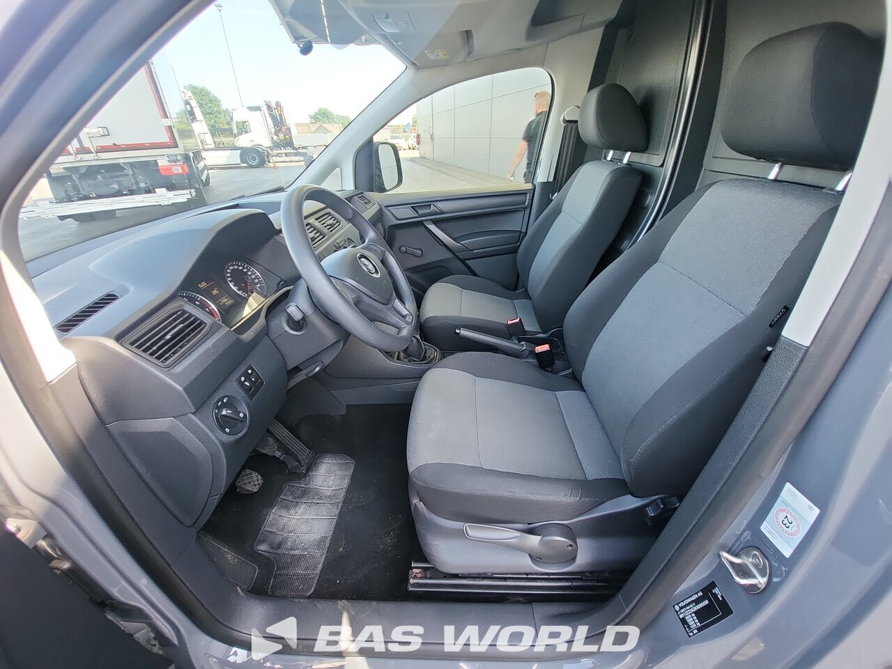 Other : Volkswagen Caddy 102PK Fourgons utilitaires
