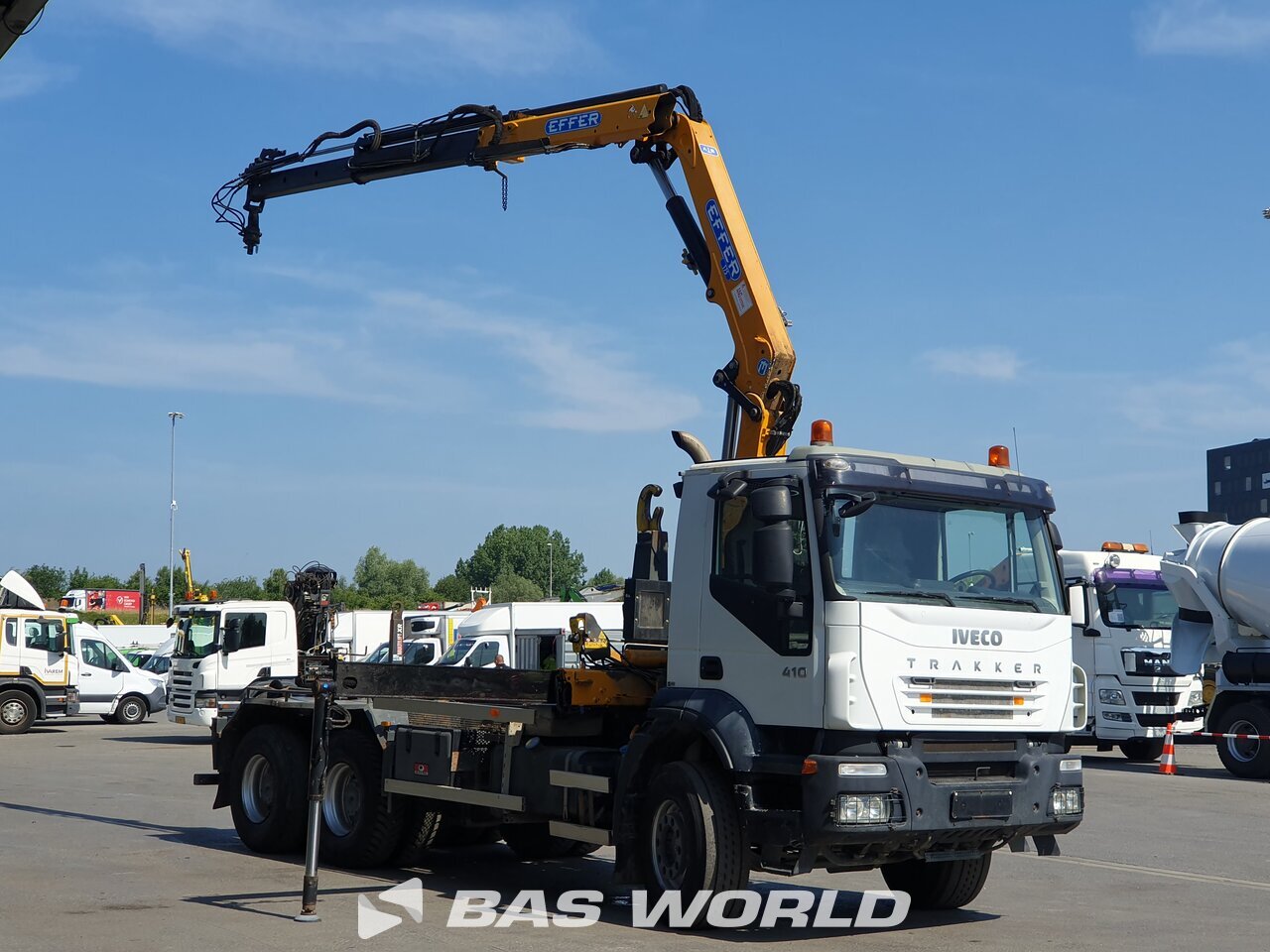 Other : Iveco Trakker 410 6X4 Busi Group Type: SC 206 C camion à bras