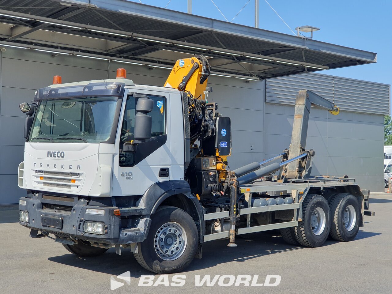 Other : Iveco Trakker 410 6X4 Busi Group Type: SC 206 C camion à bras