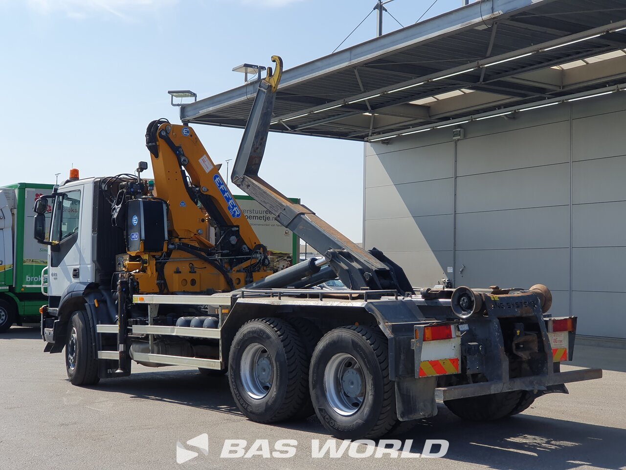 Other : Iveco Trakker 410 6X4 Busi Group Type: SC 206 C camion à bras