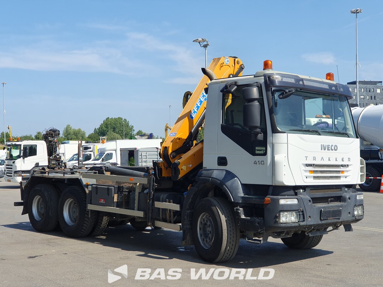 Other : Iveco Trakker 410 6X4 Busi Group Type: SC 206 C camion à bras