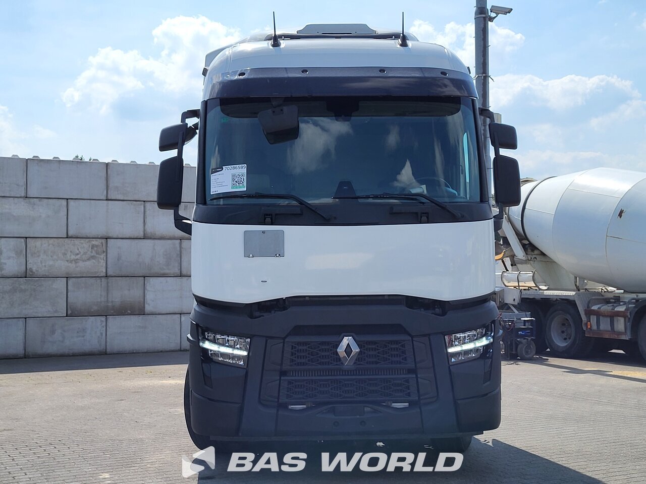 Back right : Renault T 480 6X2 Tracteur routier