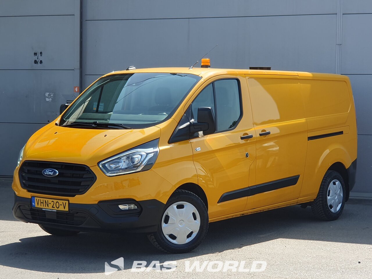Front left : Ford Transit Custom  130PK Fourgons utilitaires