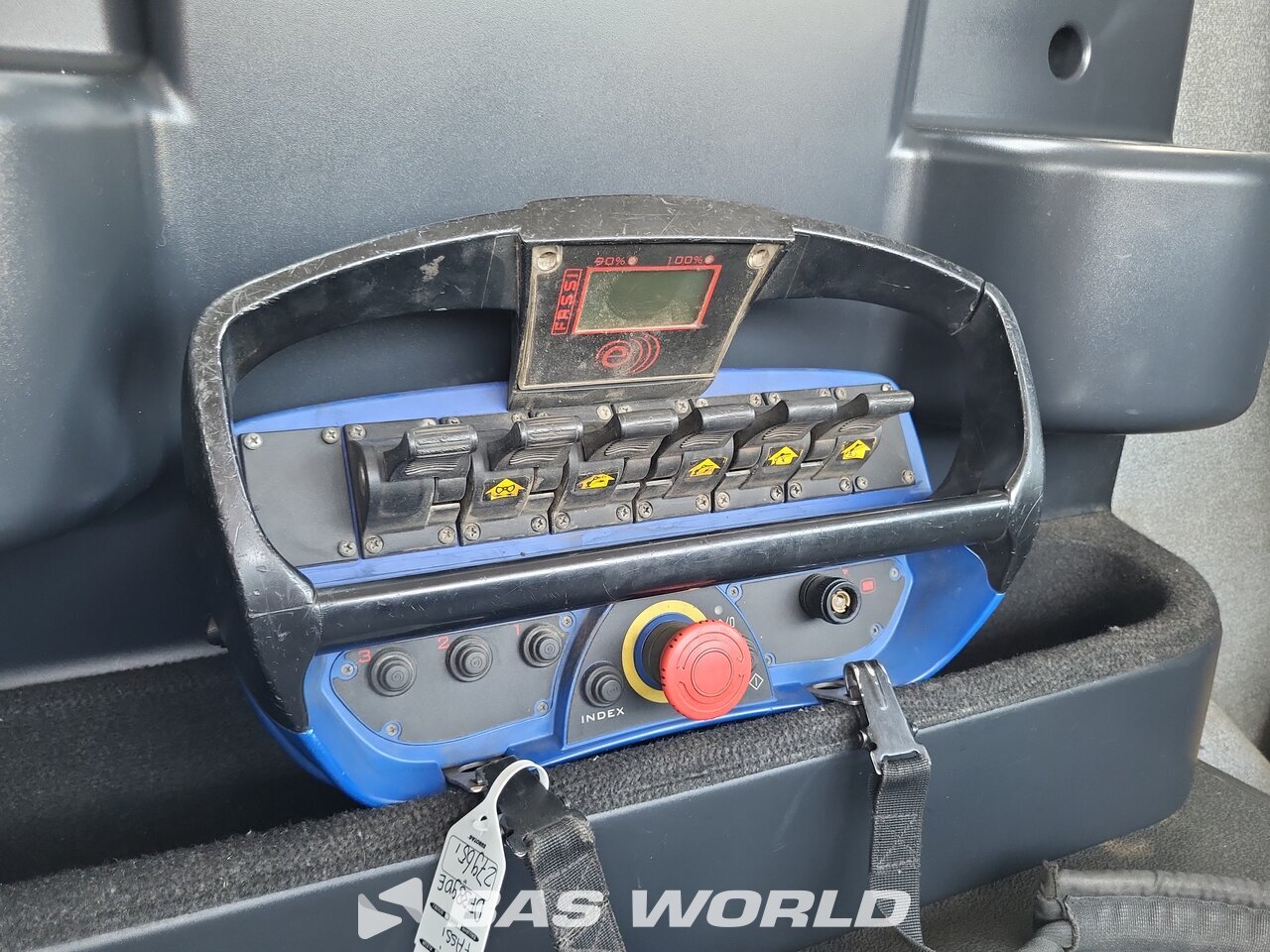 Other : Iveco Stralis 310 4X2 Camion plateaux