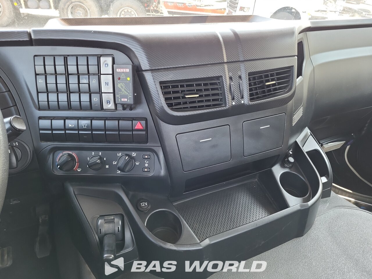 Other : Iveco Stralis 310 4X2 Camion plateaux