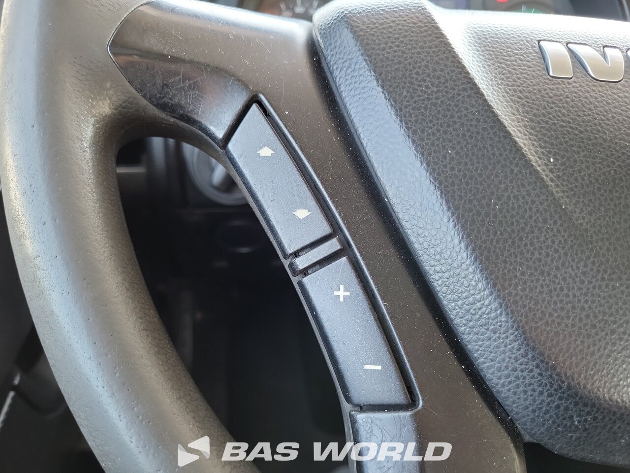 Other : Iveco Stralis 310 4X2 Camion plateaux
