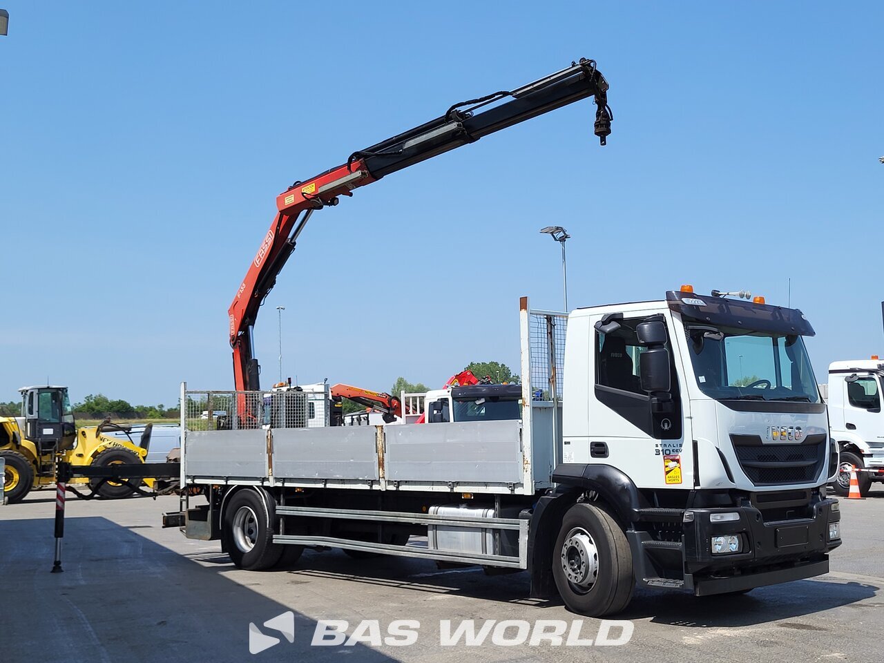 Other : Iveco Stralis 310 4X2 Camion plateaux