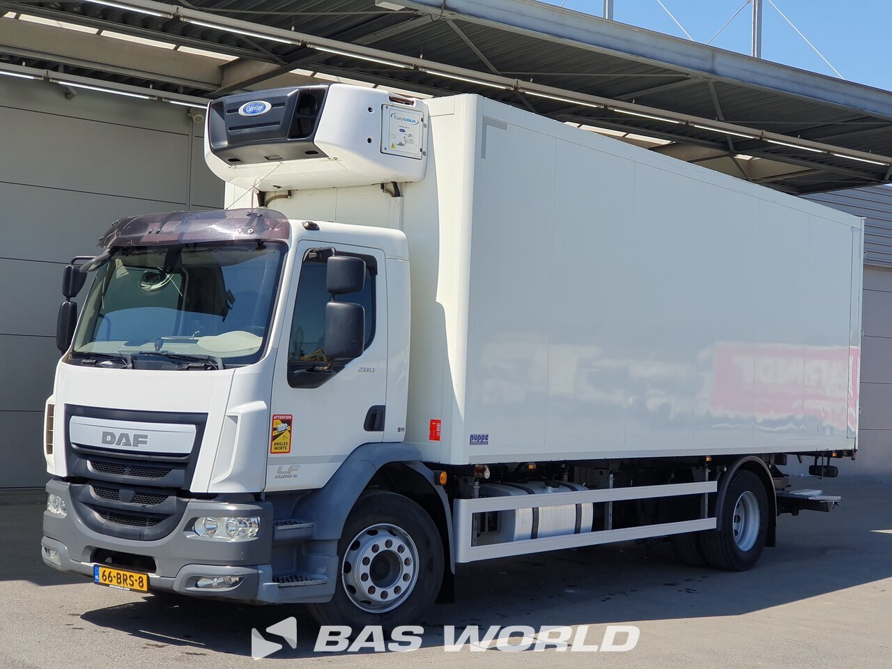 Front left : DAF LF 280 4X2 Thermoking Camion frigorifique