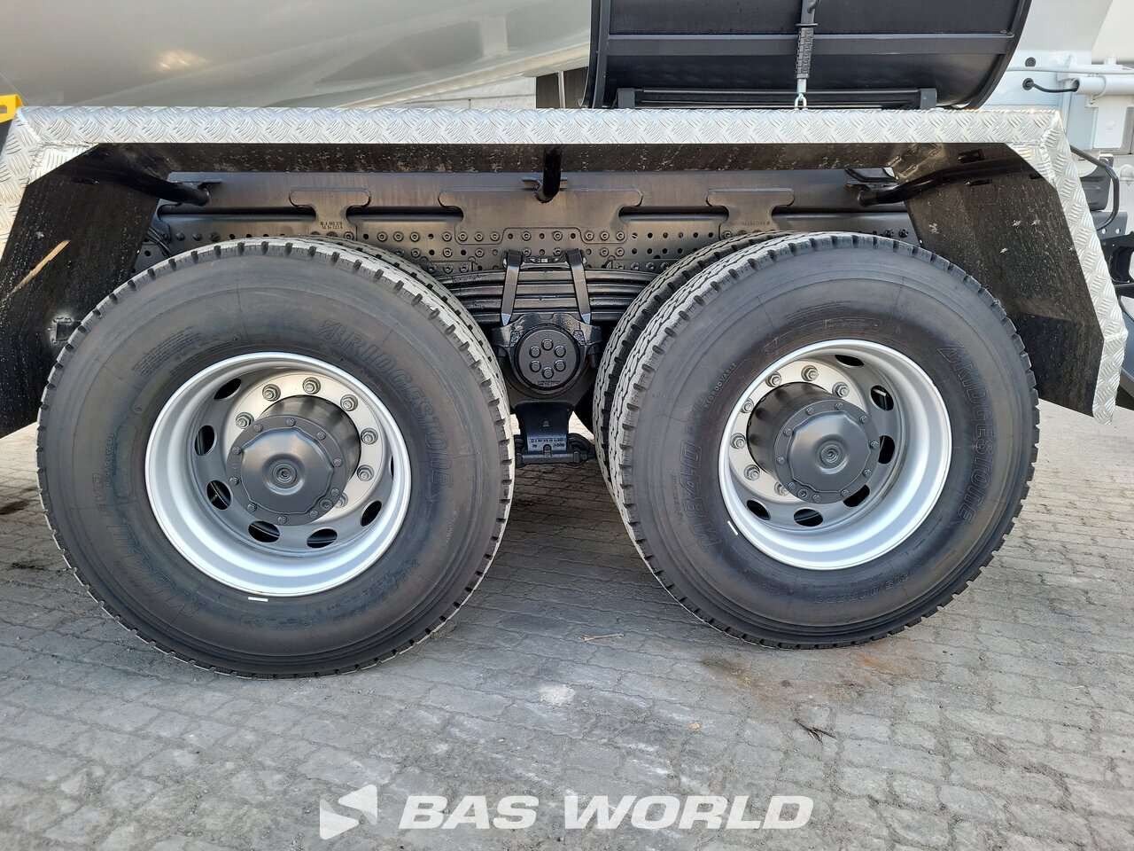 Other : Mercedes Arocs 4142 8X4 Schwing Stetter AM 10m3 FHC BL Camion malaxeur béton