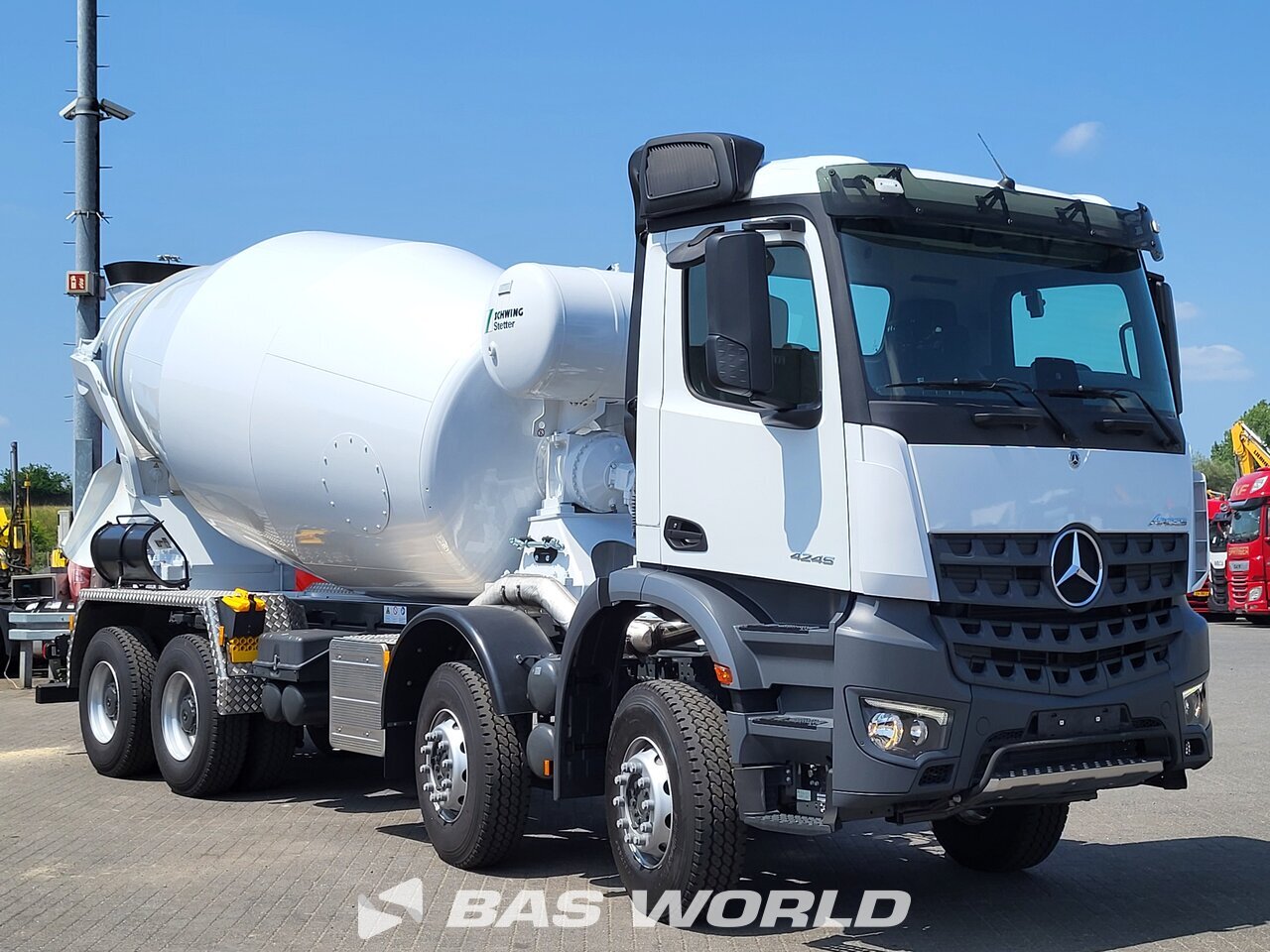 Chassis : Mercedes Arocs 4245 8X4 Schwing Stetter AM12FHCBL Camion malaxeur béton