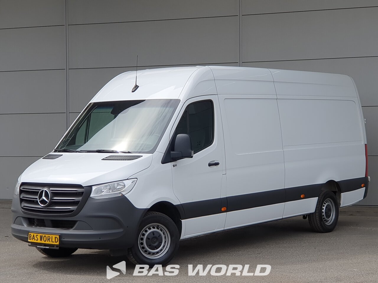 Front left : Mercedes Sprinter 317 CDI Fourgons utilitaires