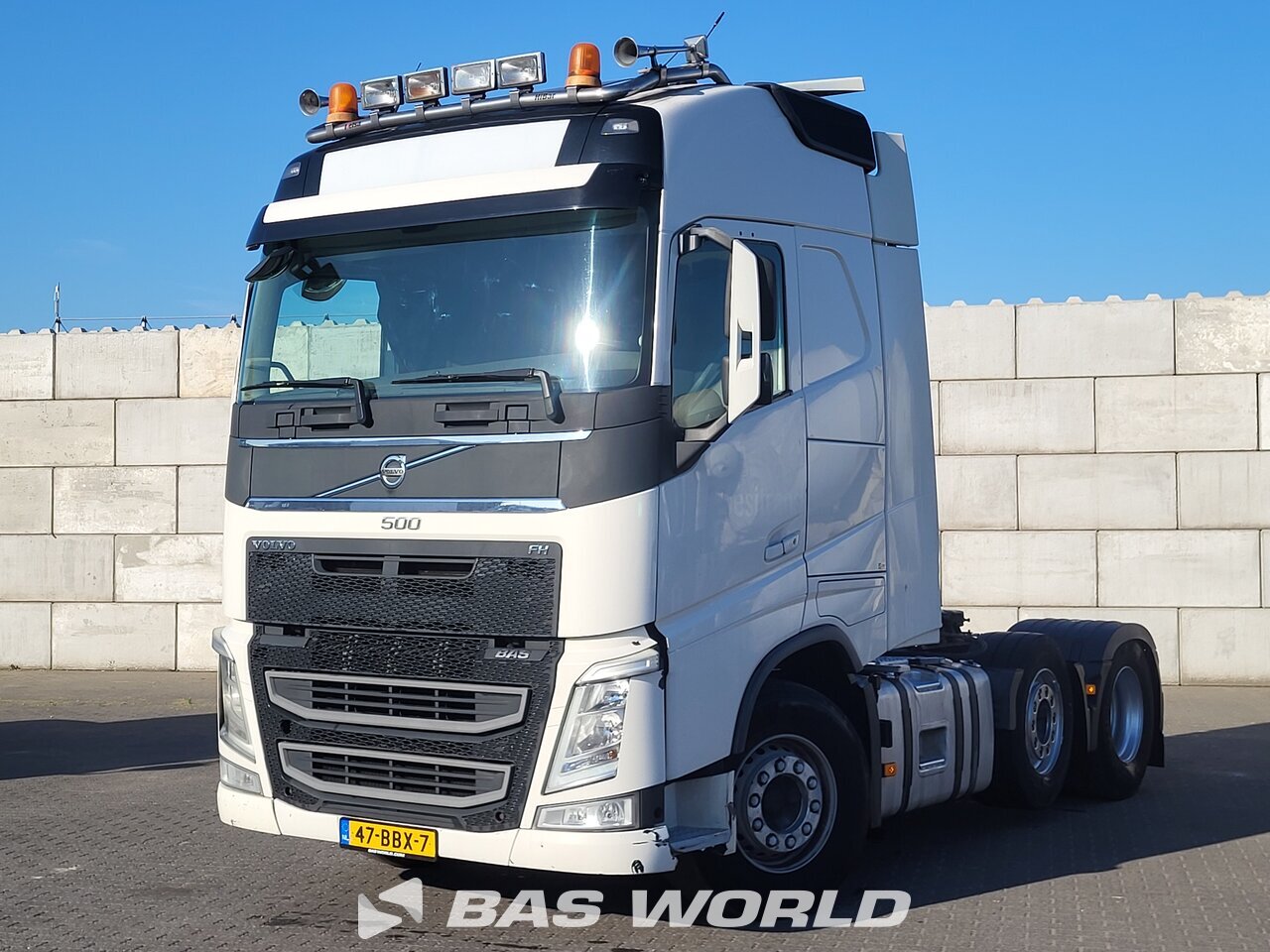 Front left : Volvo FH 500 6X2 Tracteur routier