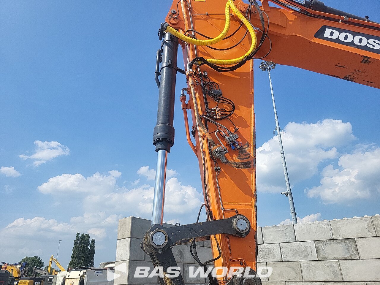 Other : Doosan DX420 LC-7 Pelle sur chenilles