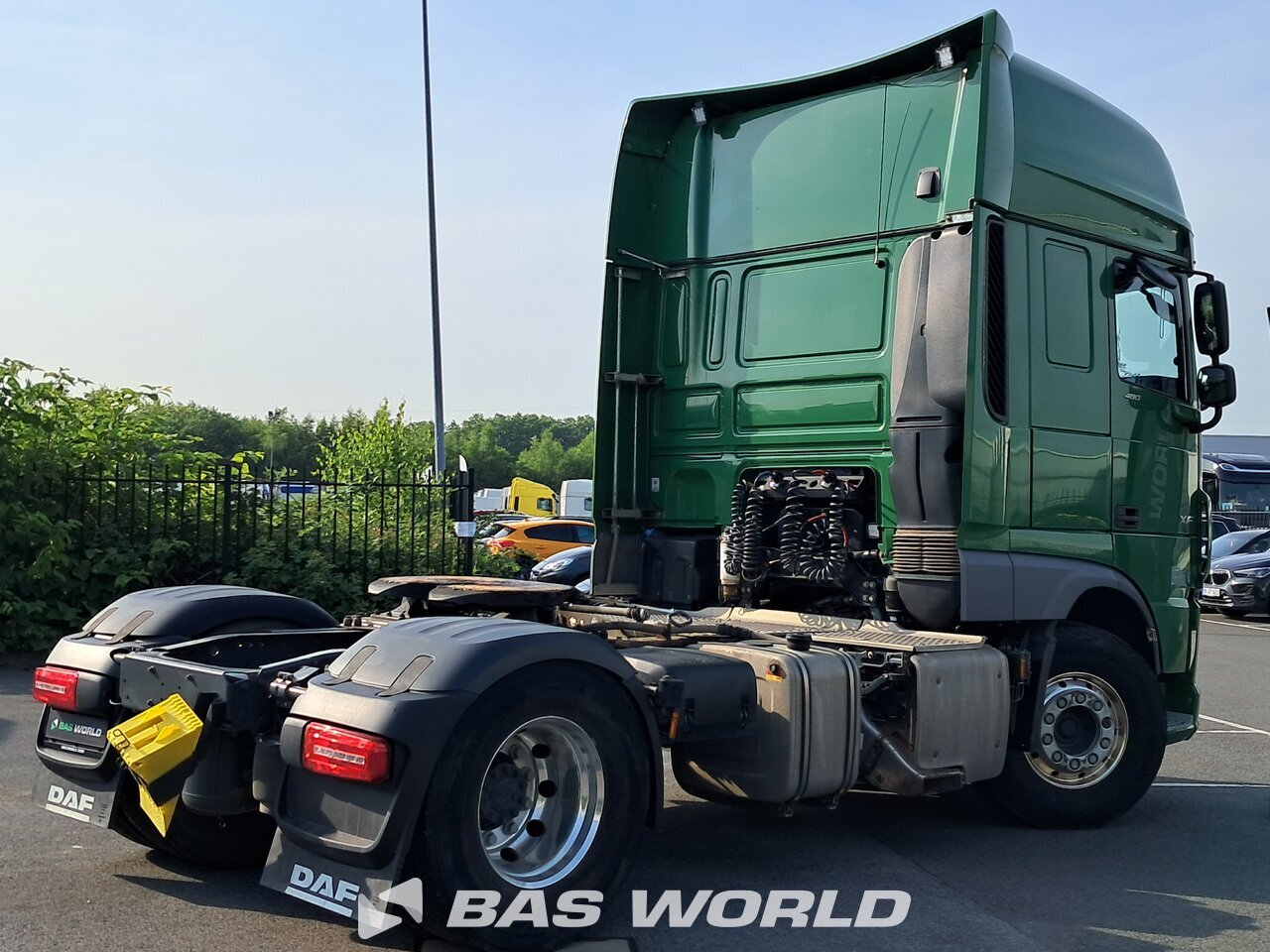 Back right : DAF XF 480 4X2 Tracteur routier