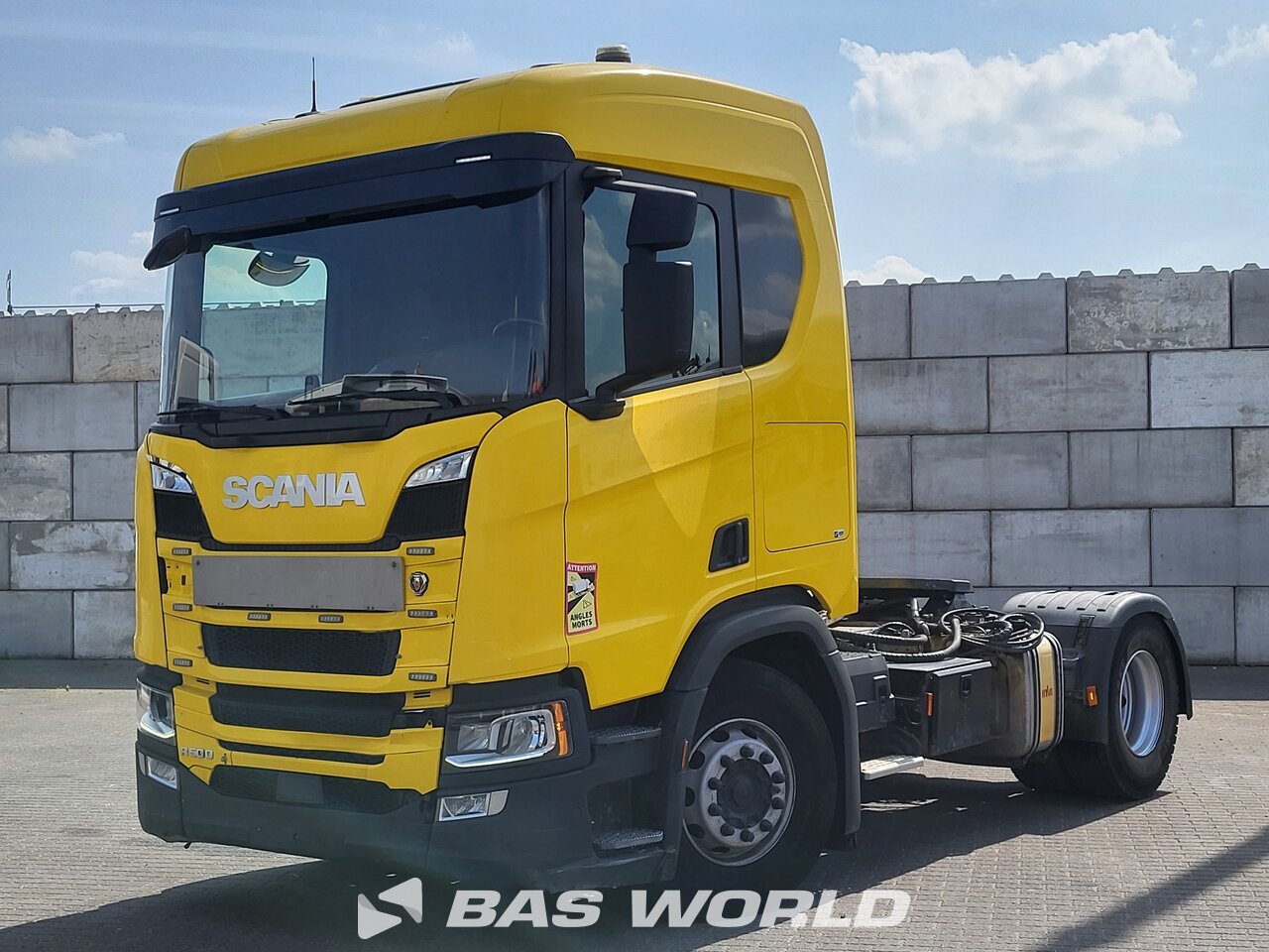 Front left : Scania R500 4X2 Tracteur routier