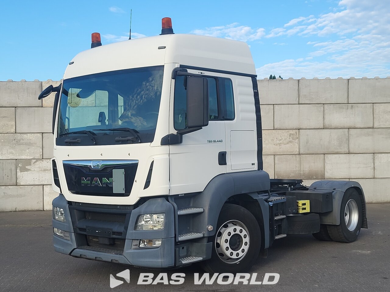 Front left : MAN TGS 18.440 4X2 Tracteur routier