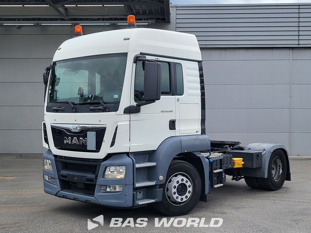 Front left : MAN TGS 18.440 4X2 Tracteur routier