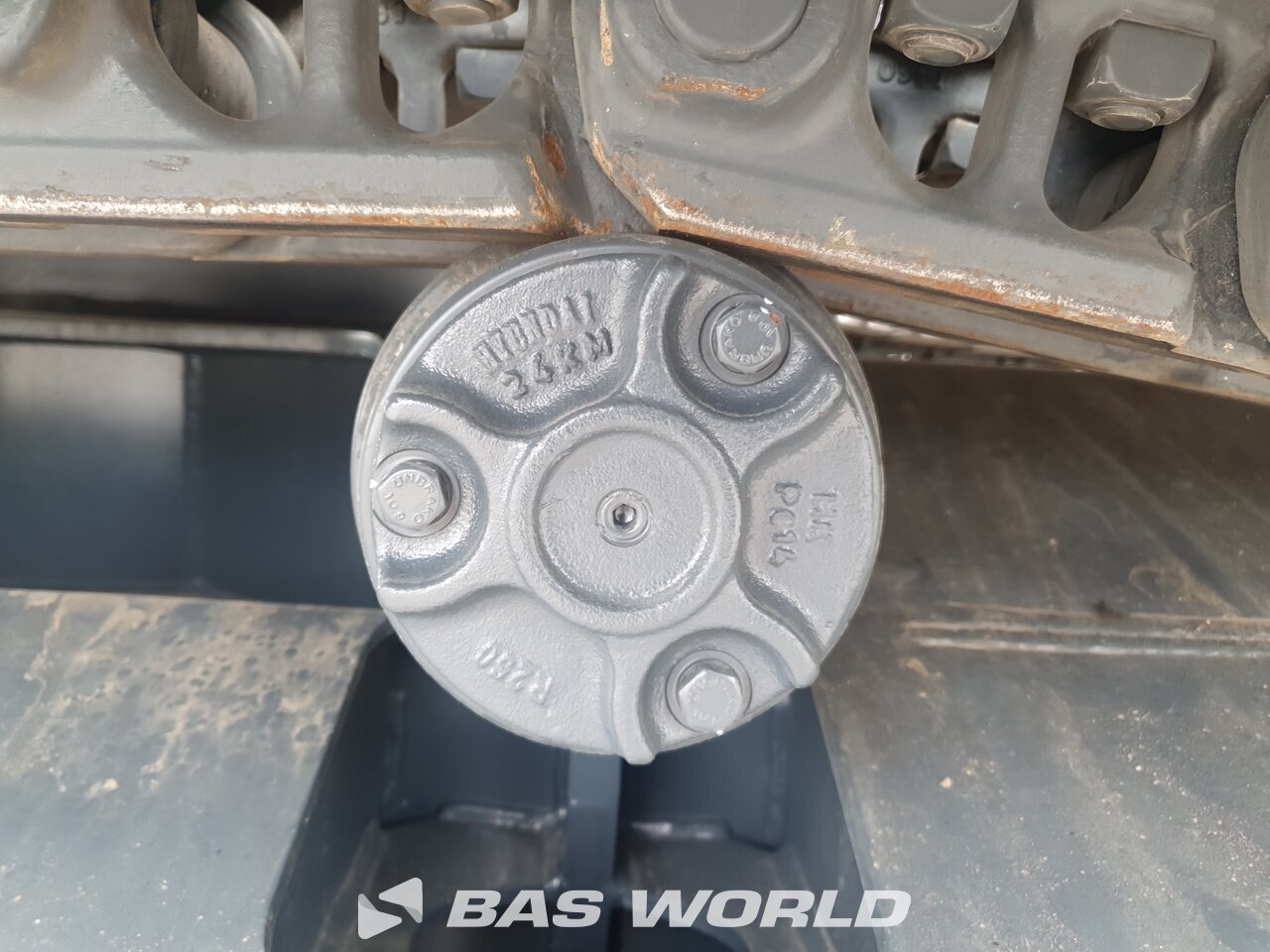 Other : Hyundai R245 LR Pelle sur chenilles