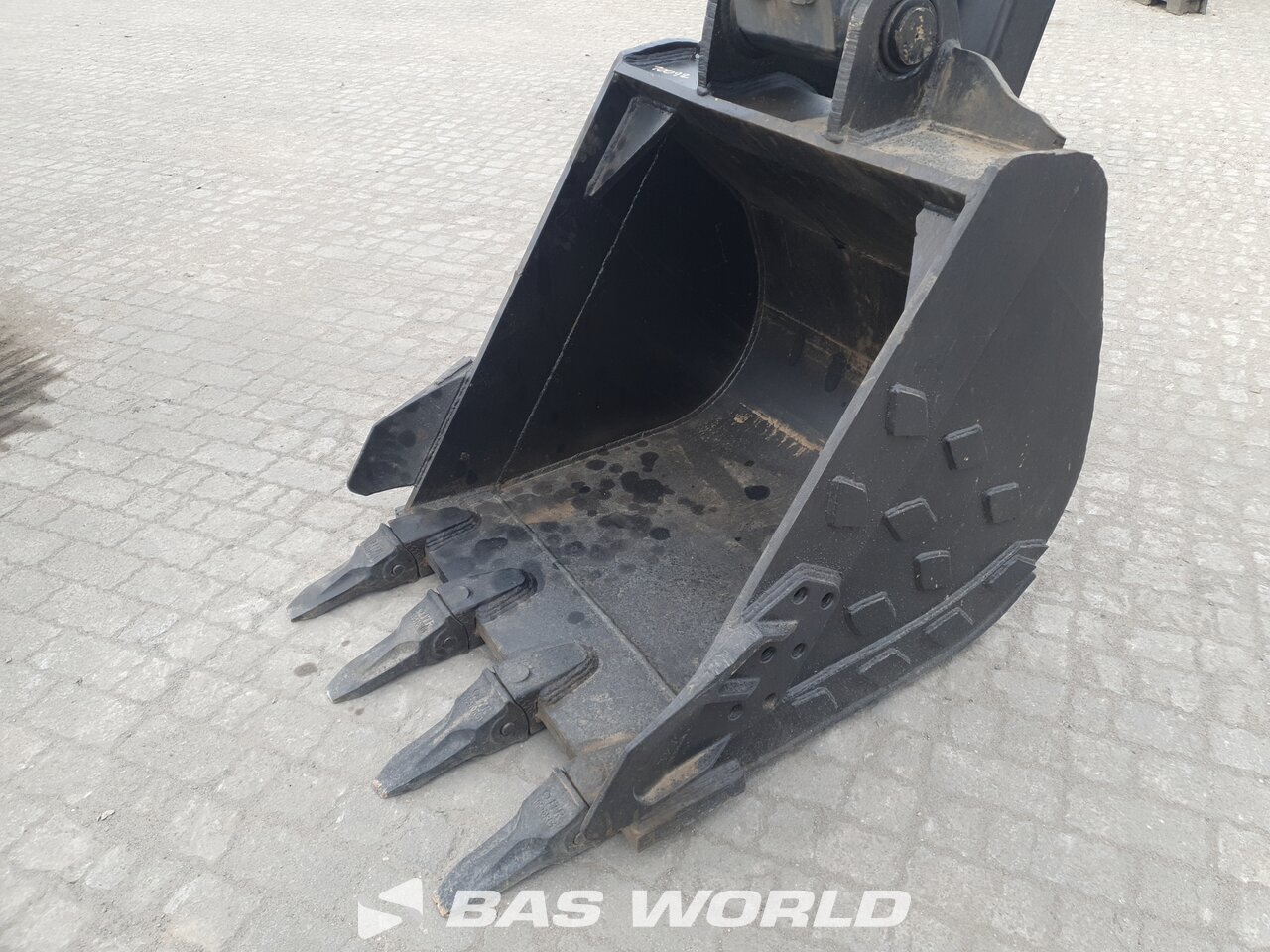 Other : Hyundai R245 LR Pelle sur chenilles
